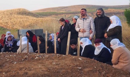 Siirtteki kazada hayatını kaybeden anne ve 5 çocuğu yan yana defnedildi