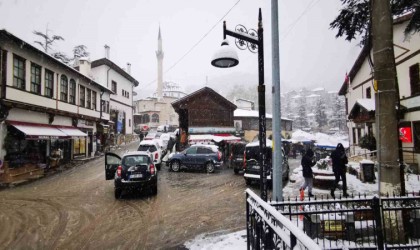 Tarihi Osmanlı kasabalarında kış güzelliği yaşanıyor