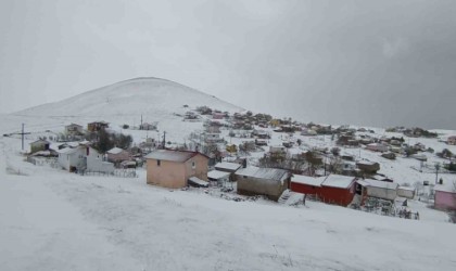 Tokatta kar yağışı etkili oldu