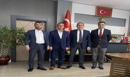 Yüksekovalı muhtarlar sorunlarını Bölge Müdürü Arslana iletti