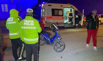 Aksarayda motosiklet ile otomobil çarpıştı: 1 yaralı