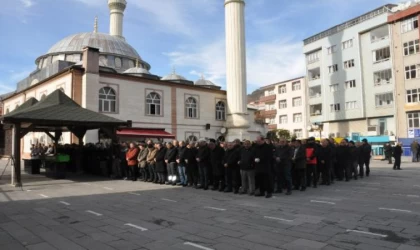 Anaokulu öğretmeni, toprağa verildi