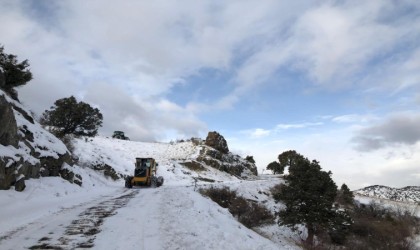 Artvinde 73 köy yolu ulaşıma kapandı