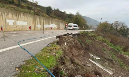 Bartın- Cide kara yolunda heyelan