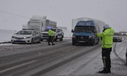 Bitlis’in yükseklerinde kar kalınlığı 50 santimetreye ulaştı 