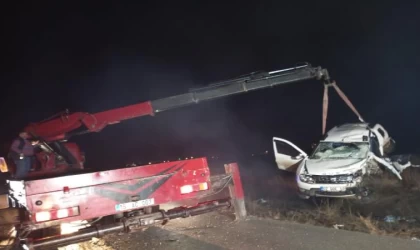 Burdur’da otomobiller kafa kafaya çarpıştı: 1 ölü, 4 yaralı