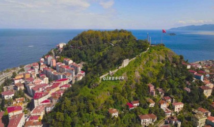 Giresun Kalesine ziyaretçi akını