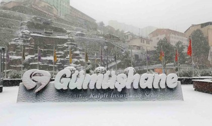 Gümüşhanede kar yağışı etkili oldu