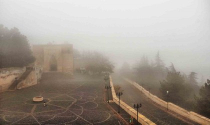 Kahramanmaraşta Ashab-ı Kehf yoğun sis içinde kaldı