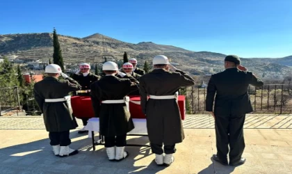 Kıbrıs gazisi, son yolculuğuna uğurlandı