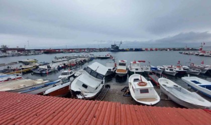 Marmarada deniz ulaşımına poyraz engeli