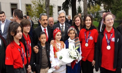 Milli Eğitim Bakan Yardımcısı Yelkenci: Milli değerlerimiz hem bireysel anlamda hem de toplumsal anlamda bizi ayakta tutan değerlerdir