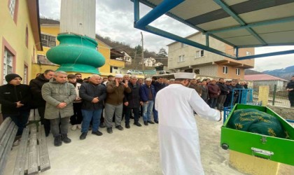 Minibüsün çarptığı kadın 70 metrelik uçuruma yuvarlanarak hayatını kaybetti