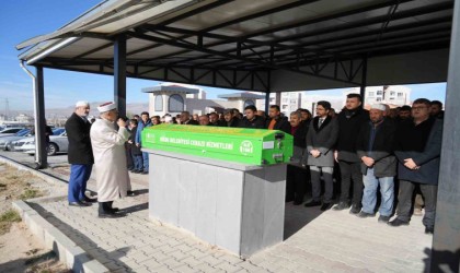 Niğde Gazozu Fabrikasında kimyasal maddeden zehirlenen işçi toprağa verildi