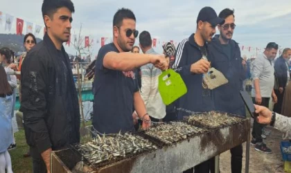 Ordu’da Hamsi Festivali; 7 ton pişirilip ikram edildi