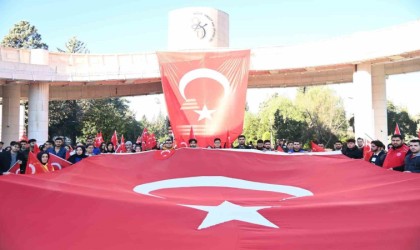 Osmaniyede üniversite öğrencilerinden teröre lanet yürüyüşü