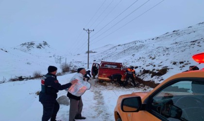 Yaylada mahsur kalan vatandaşlar kurtarıldı