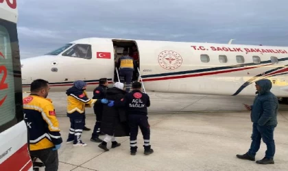 Ambulans uçak, karaciğer hastası kadın için havalandı