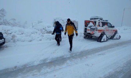 Astım hastası çocuk, 2 saatlik çalışmayla hastaneye yetiştirildi