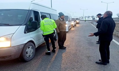 Bayburtta okul servis araçları denetleniyor