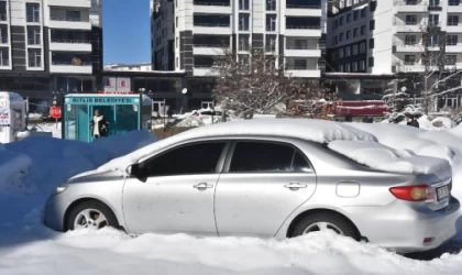 Bitlis’te kar nedeniyle 60 köy yolu ulaşıma kapandı