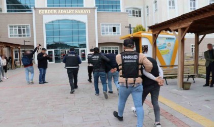 Burdurda uyuşturucu operasyonunda 3 şahıs tutuklandı