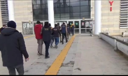 Elazığ’daki terör operasyonunda 5 şüpheli sınır dışı edildi