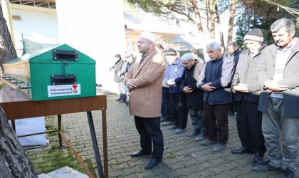 Enkaz altında kalan operatör toprağa verildi