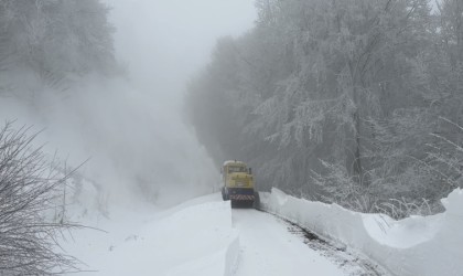 Kırklarelinde kar kalınlığı 1 metreye ulaştı