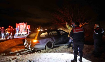 Nevşehirde otomobil şarampole uçtu: 3 yaralı