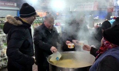 Pazar yerinde çorba ikramı