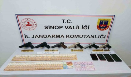 Sinopta ruhsatsız silah operasyonu: 5 gözaltı