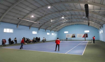 Ağrıda okul sporları tenis müsabakaları sonuçlandı