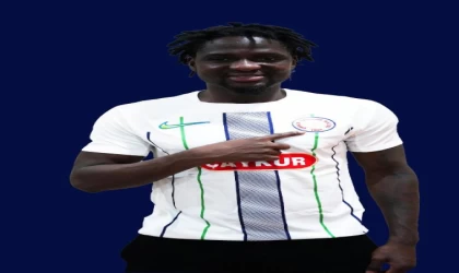 Çaykur Rizespor, David Akintola ile 1.5 yıllık sözleşme imzaladı