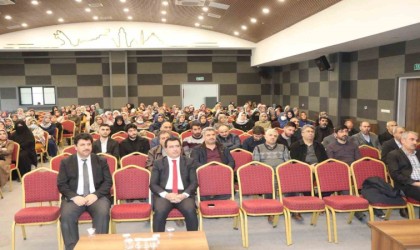 Elazığda ‘Örgün Eğitimle Birlikte Hafızlık Projesinin Anlamı konferansı