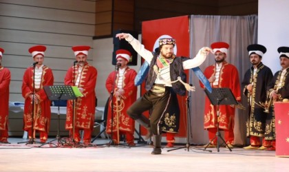 Kurtuluş etkinlikleri kapsamında mehteran takımı konser verdi