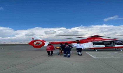 Şırnakta 12 yaşındaki çocuk ambulans helikopterle Diyarbakıra sevk edildi