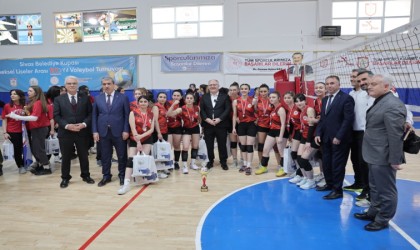 Sivasta düzenlenen 100. Yıl voleybol turnuvası tamamlandı