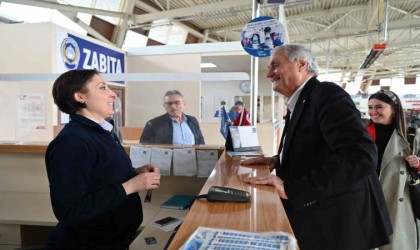 Başkan Bakkalcıoğlu terminal esnafını ziyaret etti