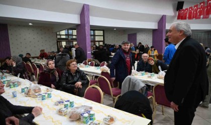 Bozüyükte Şehit Aileleri ve Gaziler Dayanışma Derneği tarafından iftar programı düzenlendi