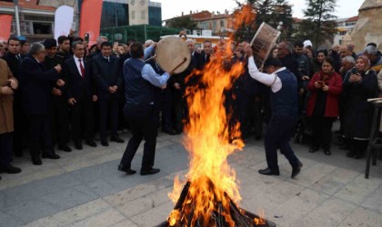 Cacabeyin gölgesinde Nevruz kutlandı