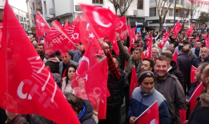 CHP Genel Başkanı Özel, Uşak adayları için destek istedi