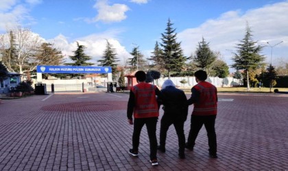 Ispartada çeşitli suçlardan aranan 108 şahıs yakalandı