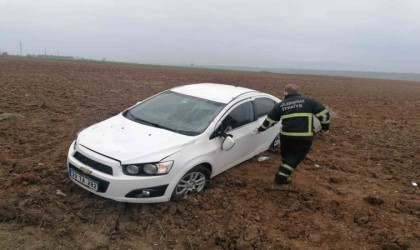 Lüleburgazda otomobil kamyonla çarpıştı: 1 yaralı