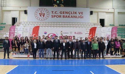 Mardian Malldan Voleybolun Sultanlarına destek