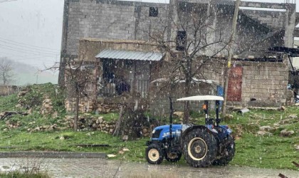 Mazıdağında martta kar yağışı