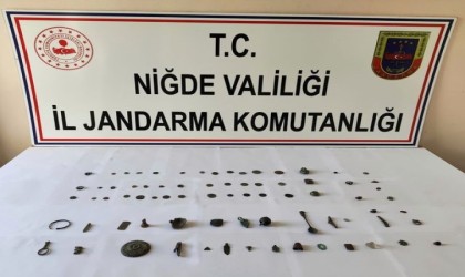 Niğdede 75 tarihi obje ele geçirildi