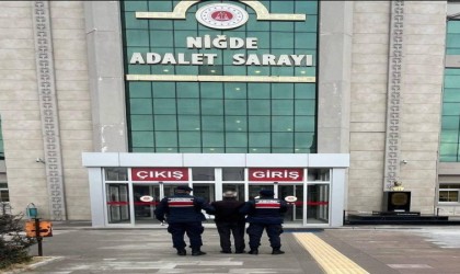 Niğdede tel örgüleri çalan şüpheliler yakalandı