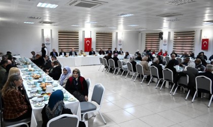 Osmaniyede huzurevi sakinlerine iftar yemeği