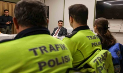 Polis memurlarının iftar sofralarına misafir oldu